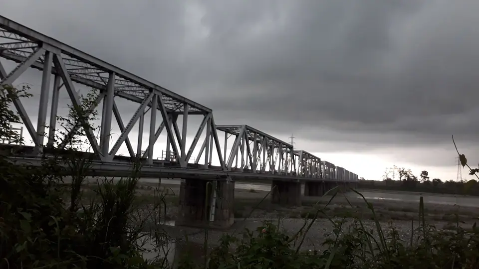 The Torsa rail bridge near Hasimara