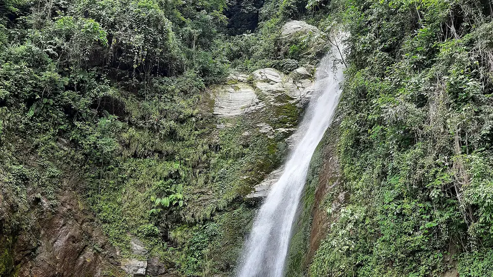 Changey Falls, a short walk from Kolakham