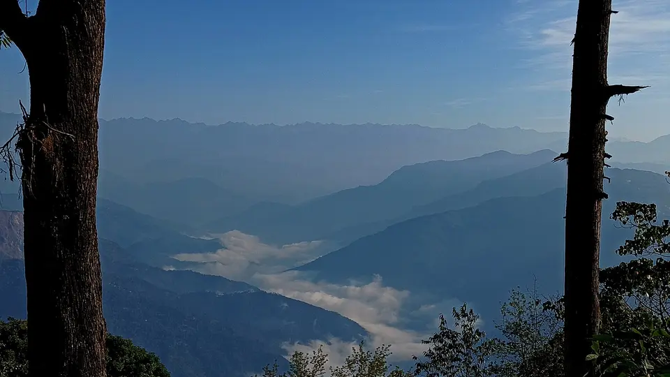 Morning view over the valleys from Tinchuley