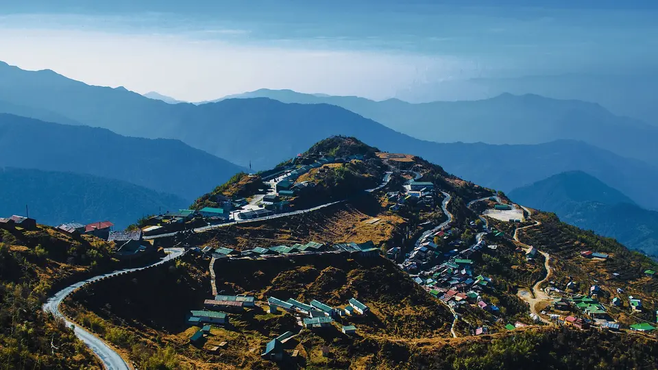 Zuluk village and its winding mountain road